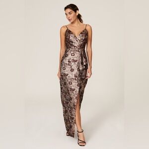 Monique Lhuillier Floral Metallic Jacquard Gown US 6 $795